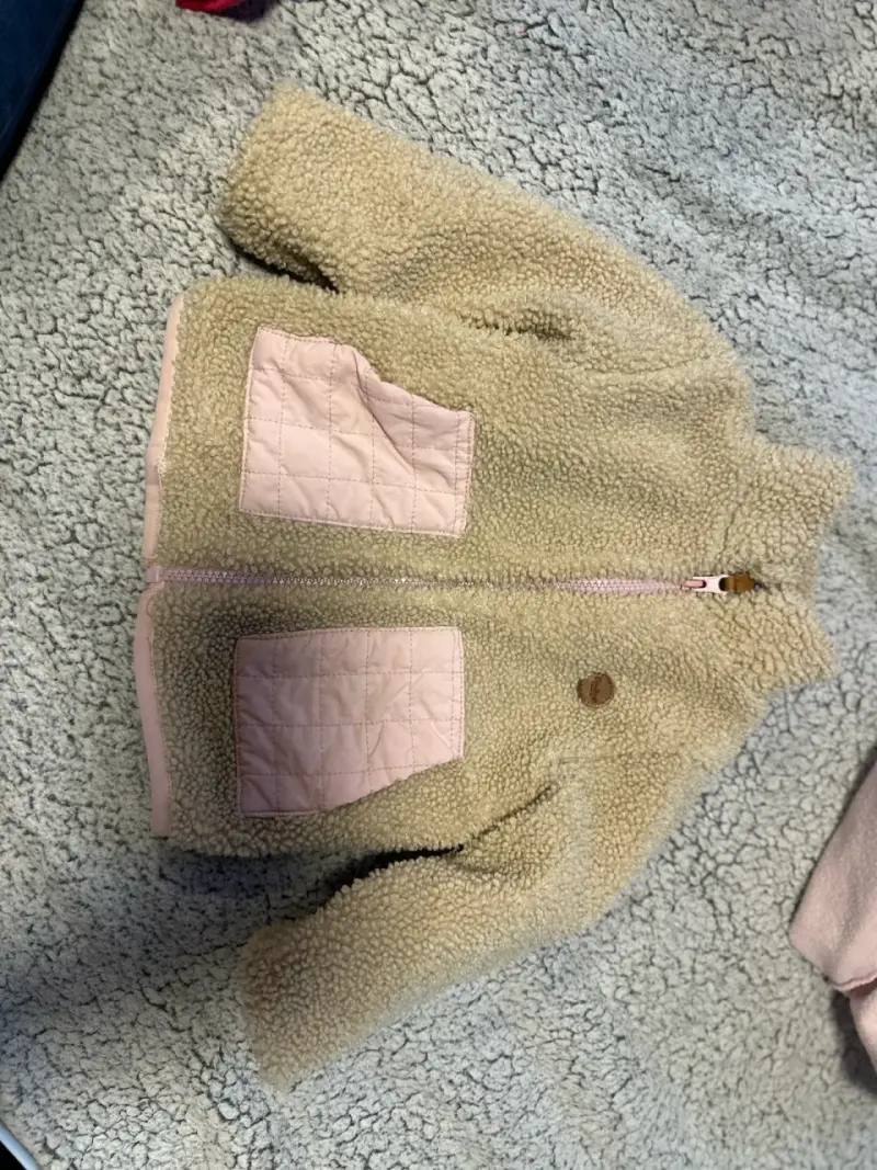Chaqueta infantil con capucha y estampado floral - 4