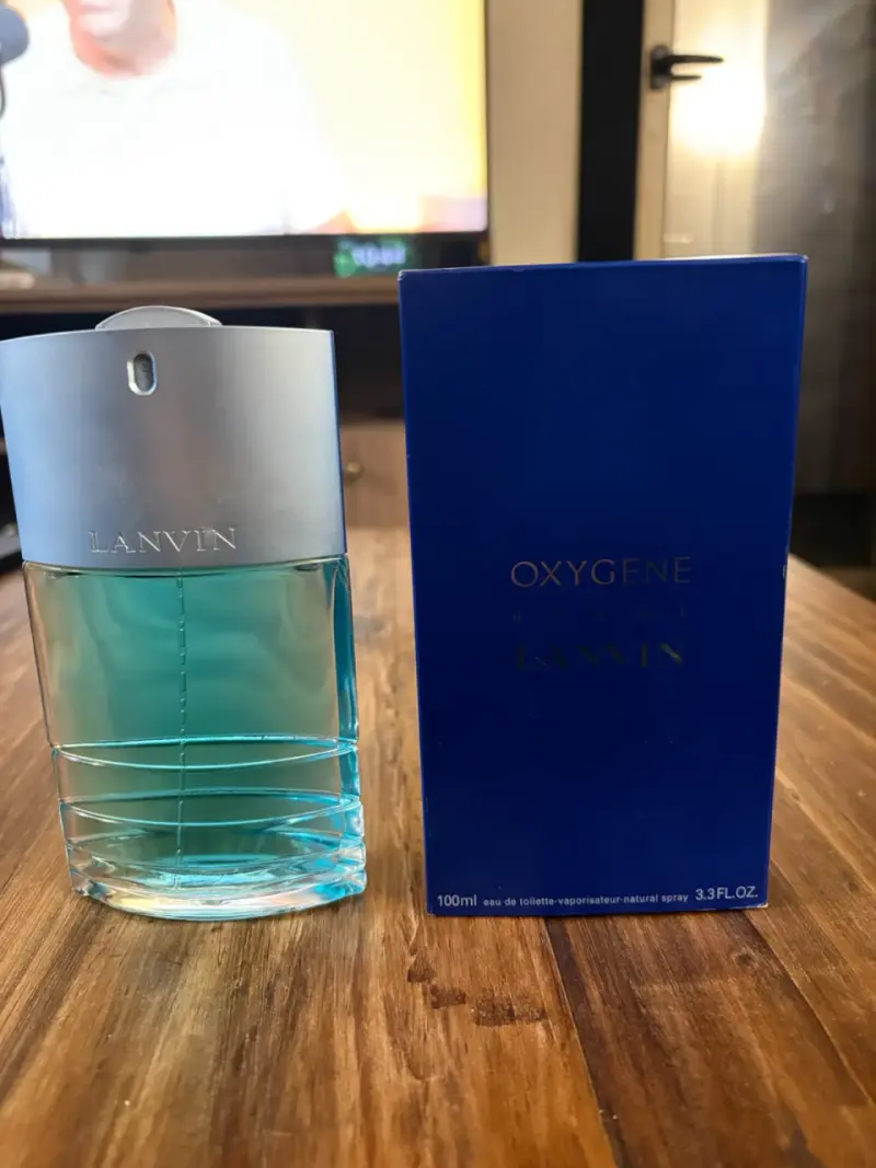 Perfume Gold Rush+ M de banana republic + oxigene - 2