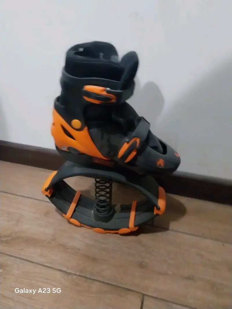 Botas para saltar talla 35-36negras y naranjas - 4