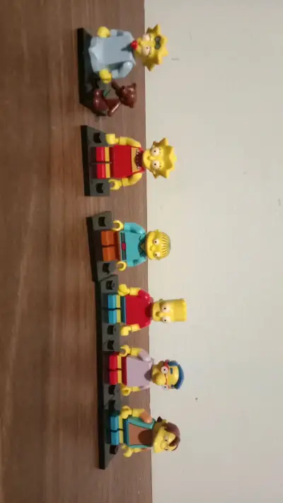 Set de figuras de colección tipo Lego The simpsons - miniatura 1