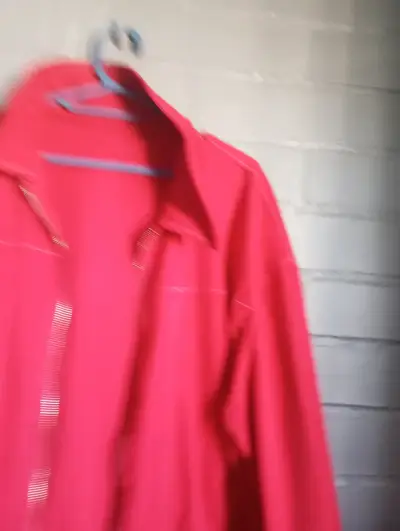 Chaqueta roja con cierre para mujer - miniatura 5