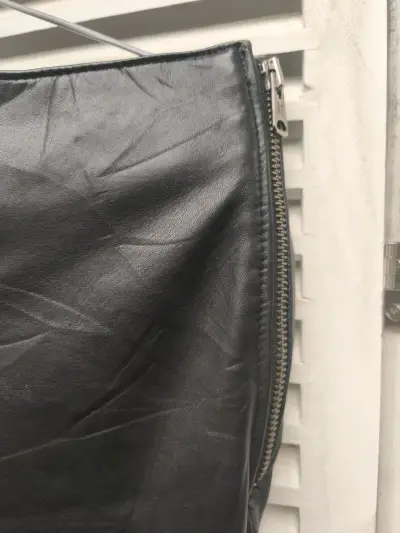 Pantalones de 100%cuero negro para mujer - miniatura 2