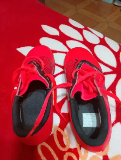 Zapatillas Nike Phantom rojas para fútbol - miniatura 4