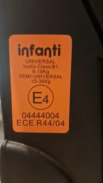 Silla de auto Infanti roja para bebé - miniatura 5
