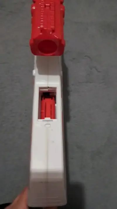 Lanzador Nerf Fortnite rojo y blanco - miniatura 5