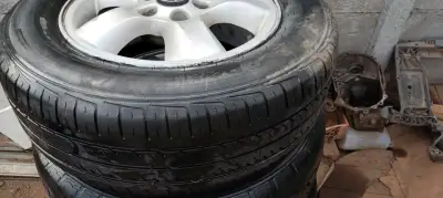 Llantas Hyundai con neumáticos usados - miniatura 2