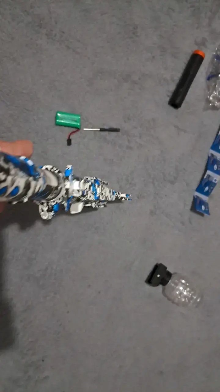 Rifle de juguete con accesorios - 2