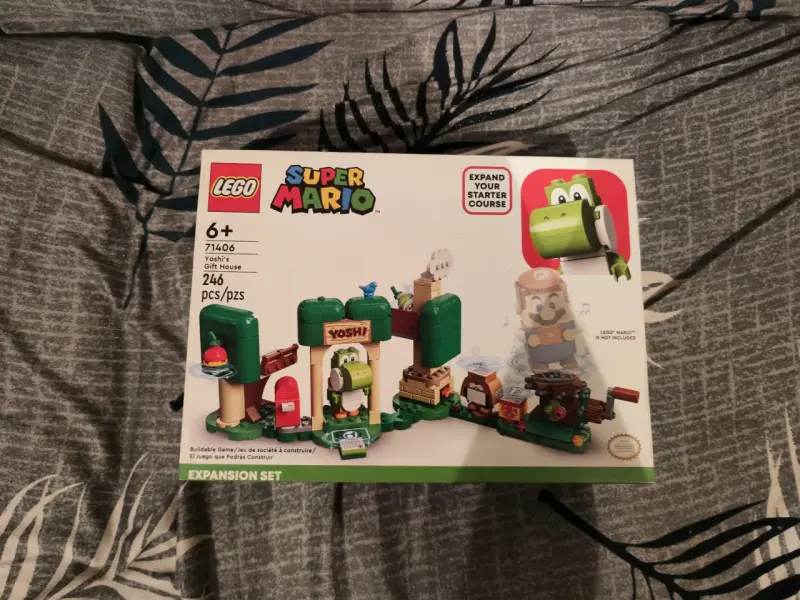 Set de Expansión LEGO Super Mario Casa de Regalos de Yoshi - 1