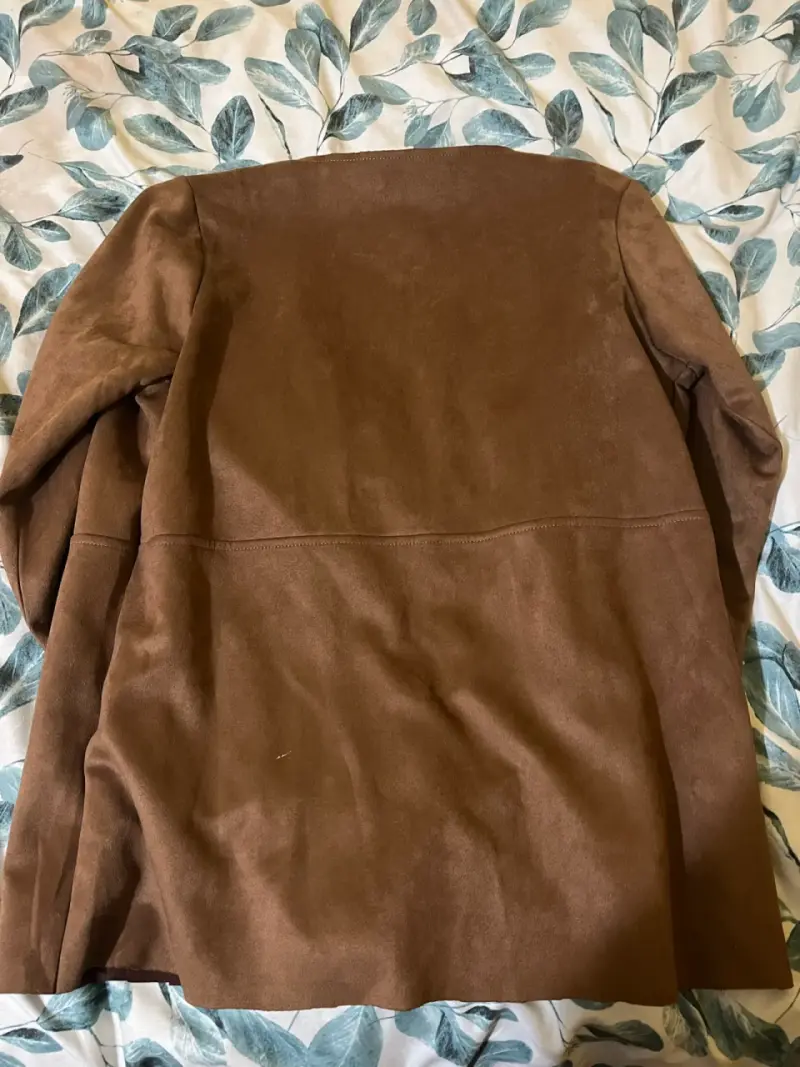 Sobrecamisa marrón de gamuza con diseño calado - 3