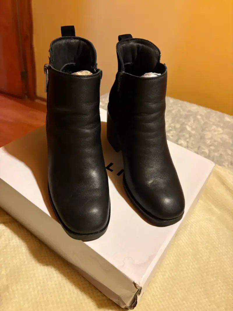 Botines negros de cuero Pollini - 2