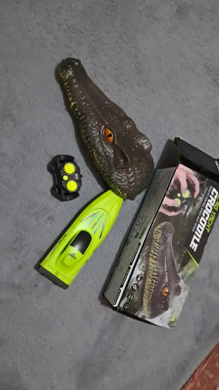Lancha RC Crocodile 2.4Ghz para agua - 2
