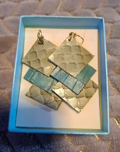 Aros geométricos de cuero multicolor - miniatura 2