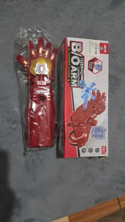 Guante lanzador de juguetes Bio Arm - miniatura 1