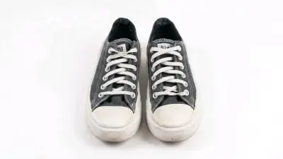 Zapatillas negras - miniatura 2
