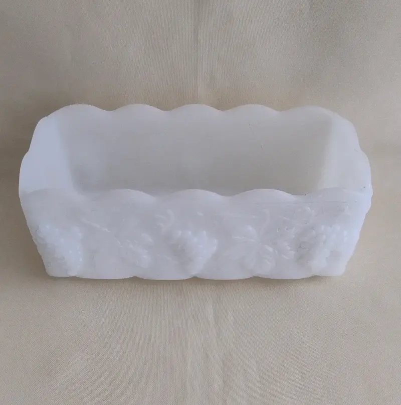 Macetero de cerámica blanco con diseño de uvas - 2
