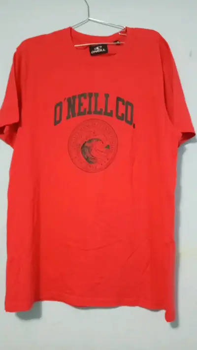 Polera roja O'Neill Co. estampada - miniatura 1