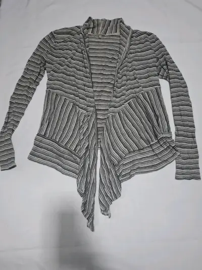 Kimono de rayas rojo y negro - miniatura 3