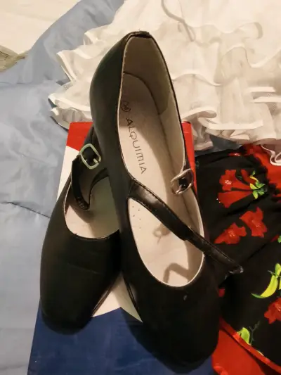 Vestido de baile folclórico chileno con zapatos - miniatura 5