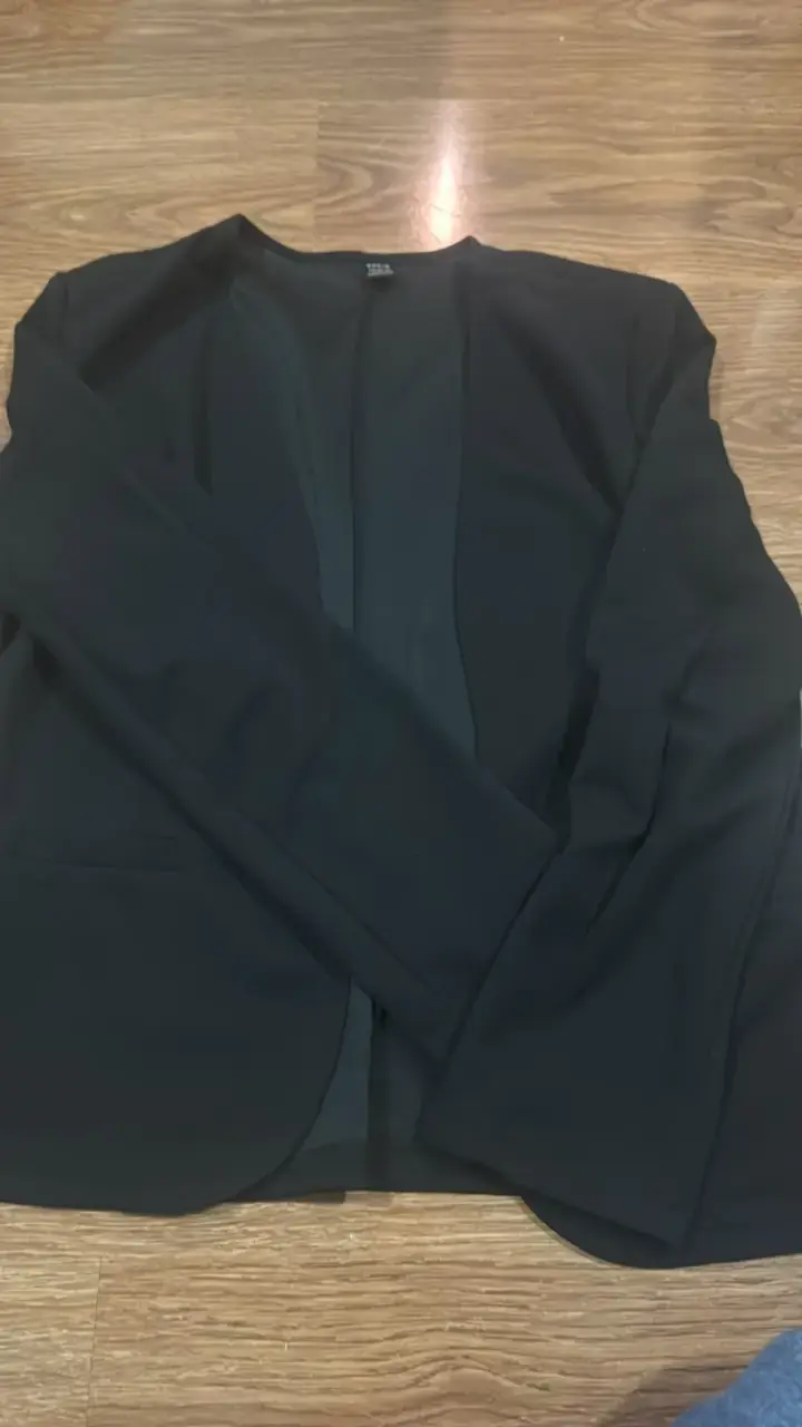 Blazer negro elegante para mujer - 2