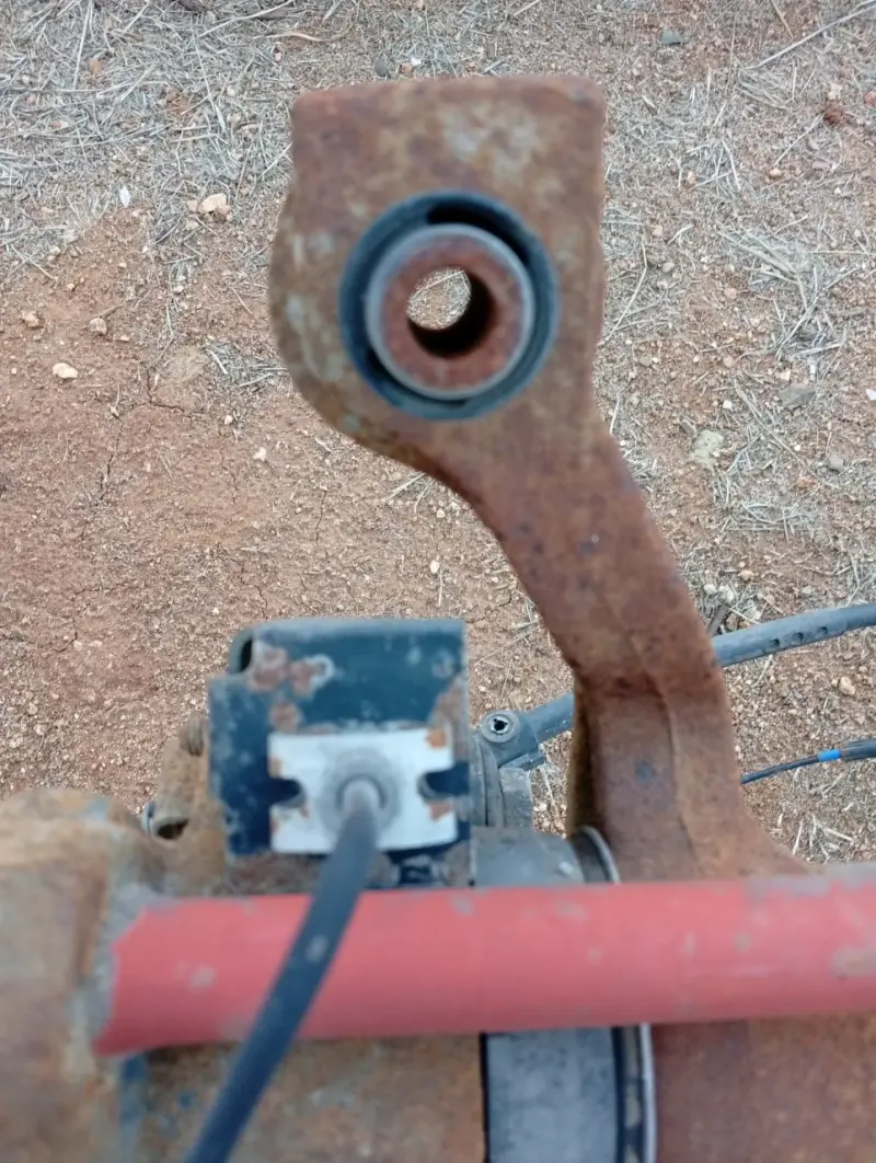 Eje trasero Peugeot 106 2002 - 3