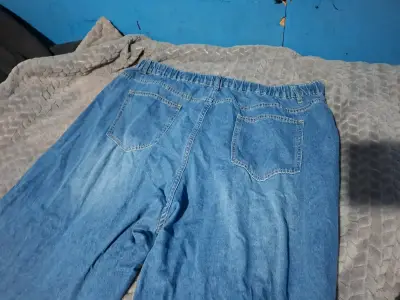 jeans de mezclilla azul - miniatura 3