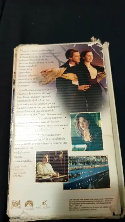 VHS de la película Titanic en buen estado - miniatura 2