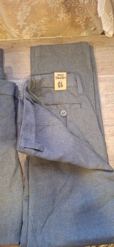 Pantalones escolares grises Hemis talla 10 - miniatura 1