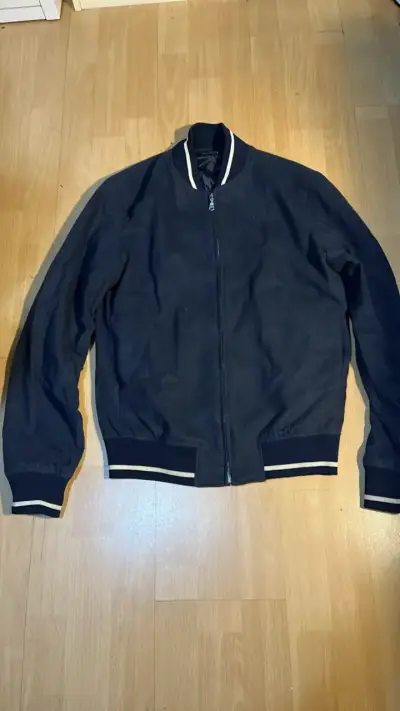 Chaqueta Zara bomber azul con borde blanco - miniatura 1