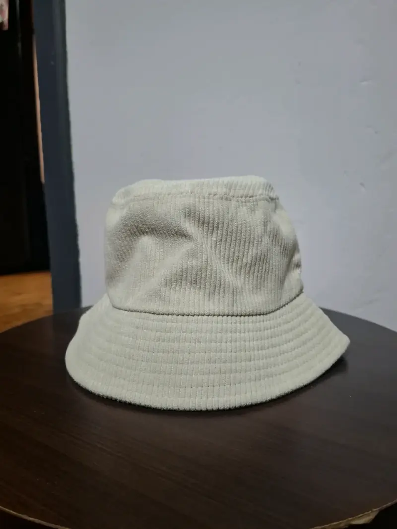 Set de gorros bucket en colores variados - 2