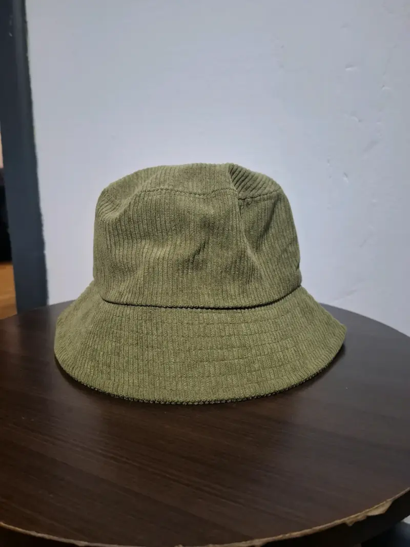 Set de gorros bucket en colores variados - 3