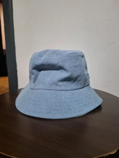 Set de gorros bucket en colores variados - miniatura 4