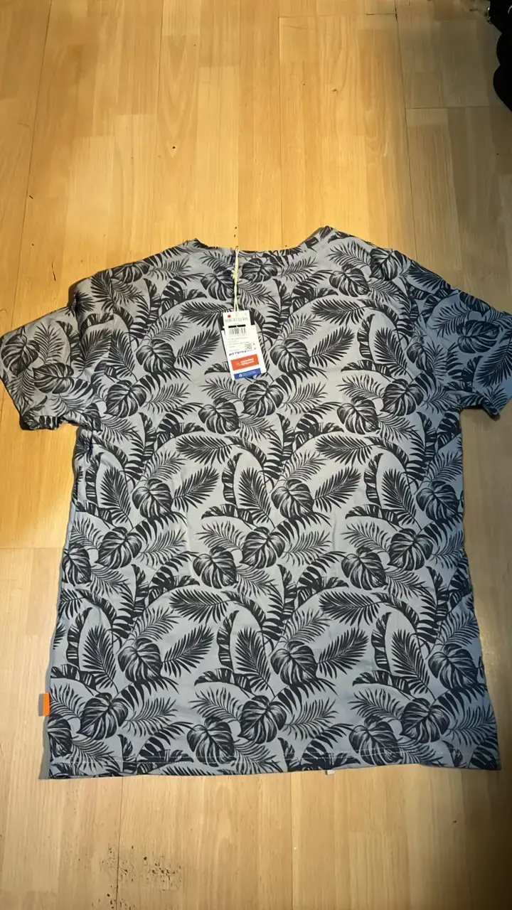 Polera estampada Robert Lewis gris  L - 3