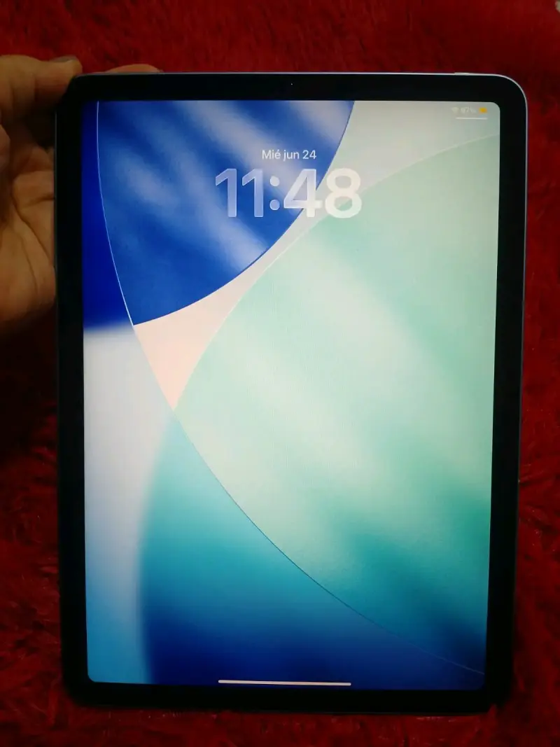 iPad Air 5ª generación 256GB en buen estado - 2