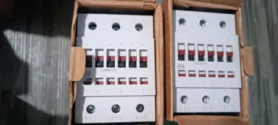 Lote de interruptores automáticos nuevos - miniatura 4