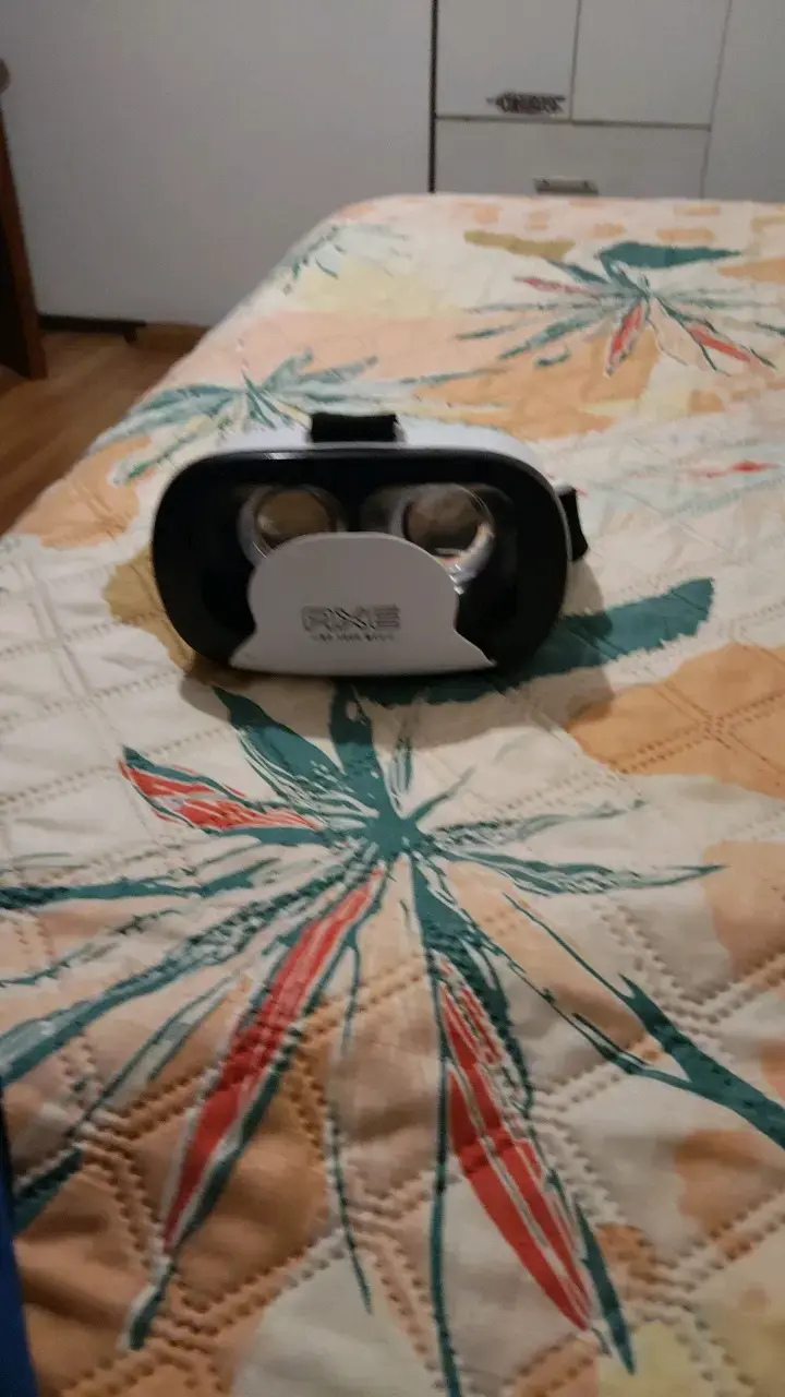 Gafas de realidad virtual AXE - 2