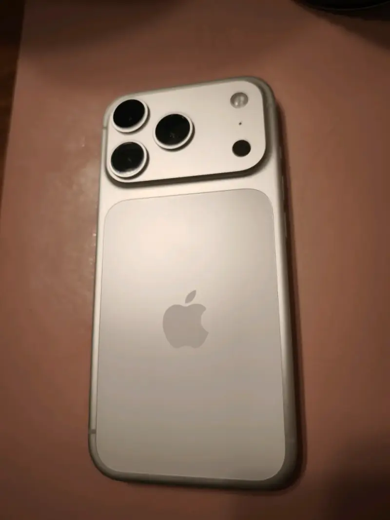 iPhone 17 pro 512gb - 2