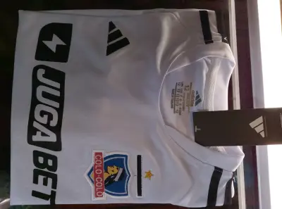 Camiseta Colo-Colo Vidal 23 oficial - miniatura 4