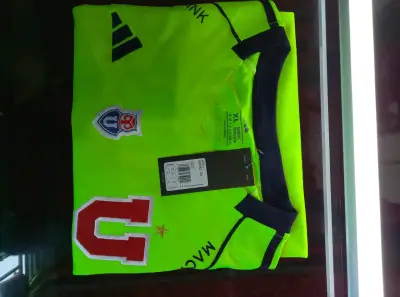 Camiseta oficial Adidas Universidad de Chile XL - miniatura 1