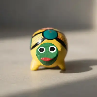 Figura decorativa de tortuga cubanapintada a mano - miniatura 1
