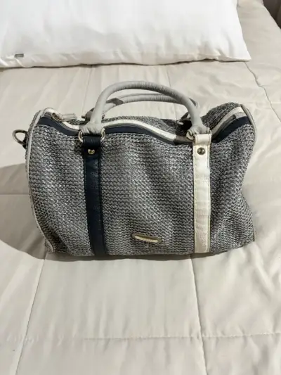Bolso de mano tejido gris y azul - miniatura 1