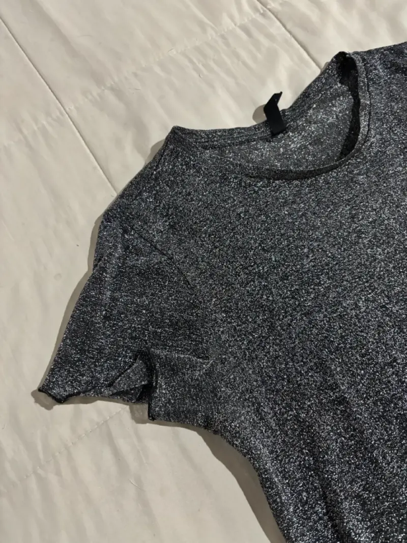 Polera gris con brillo para mujer - 3