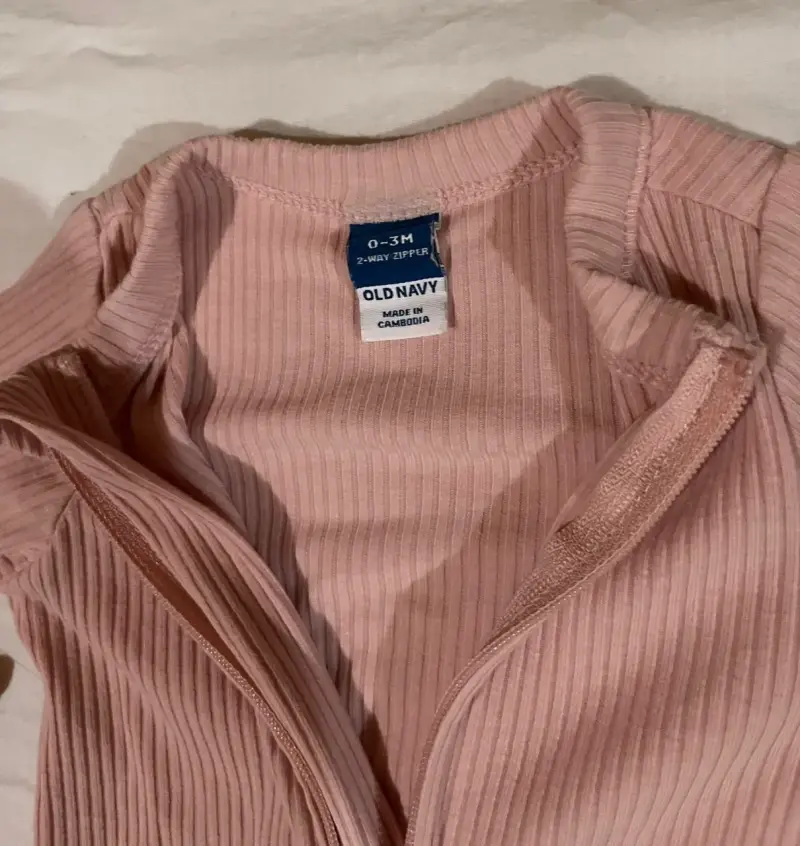 Pijama enterizo de bebé rosa Old Navy - 3