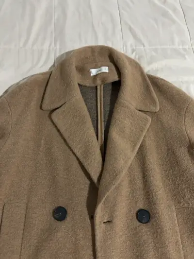 Abrigo de lana beige con botones - miniatura 3