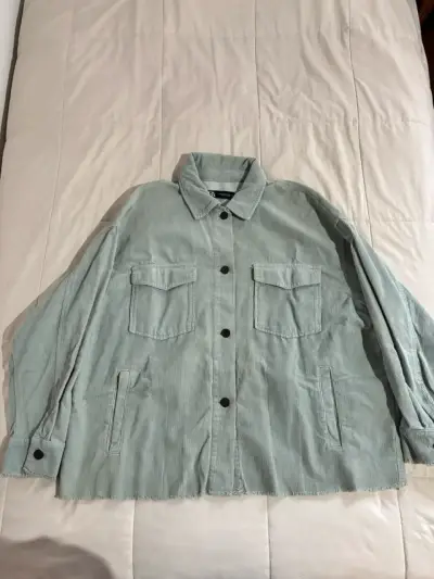 Chaqueta de pana verde claro con bolsillos - miniatura 1