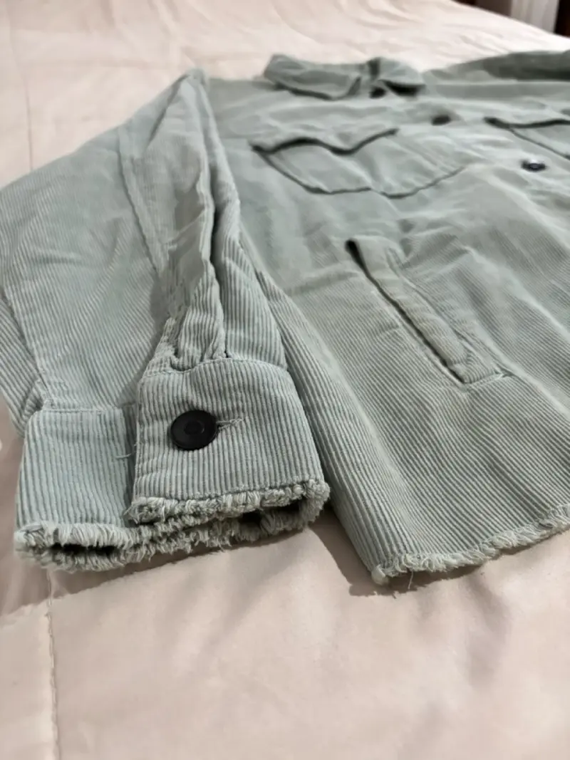 Chaqueta de pana verde claro con bolsillos - 2