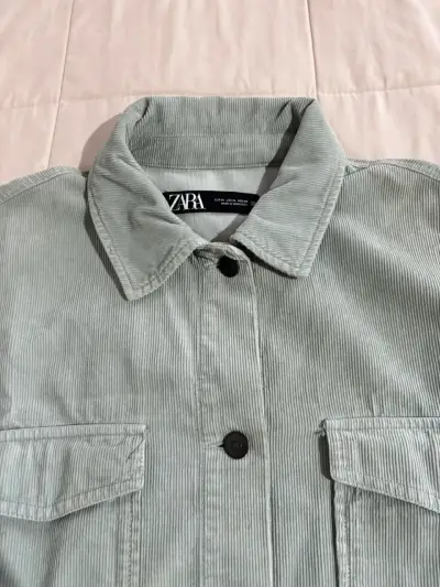 Chaqueta de pana verde claro con bolsillos - miniatura 3