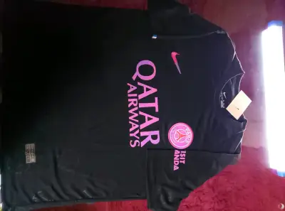 Camiseta Nike PSG negra edición especial - miniatura 3