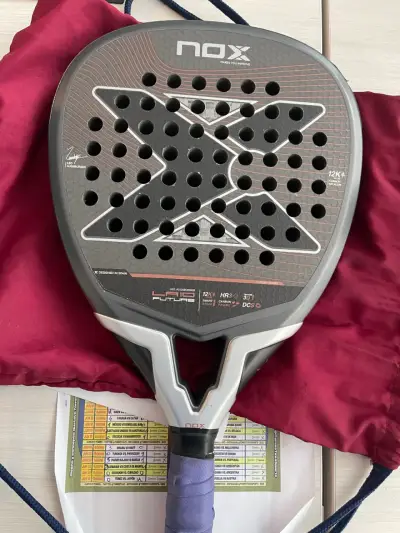 Pala de pádel Nox 12K carbono - miniatura 1