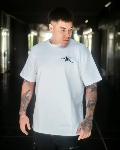 Polera VALKYR Semi oversize - miniatura 1