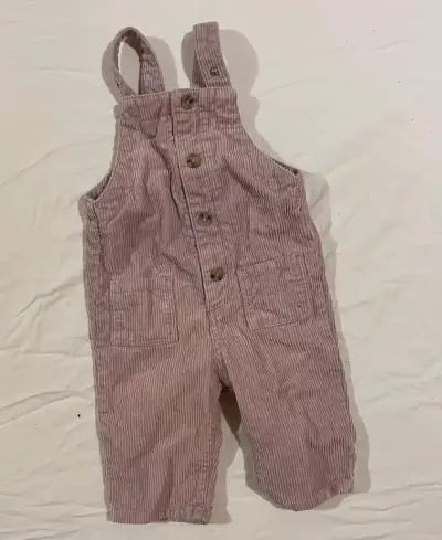 Jardinera morada de bebé H&M 6-9 meses - miniatura 1